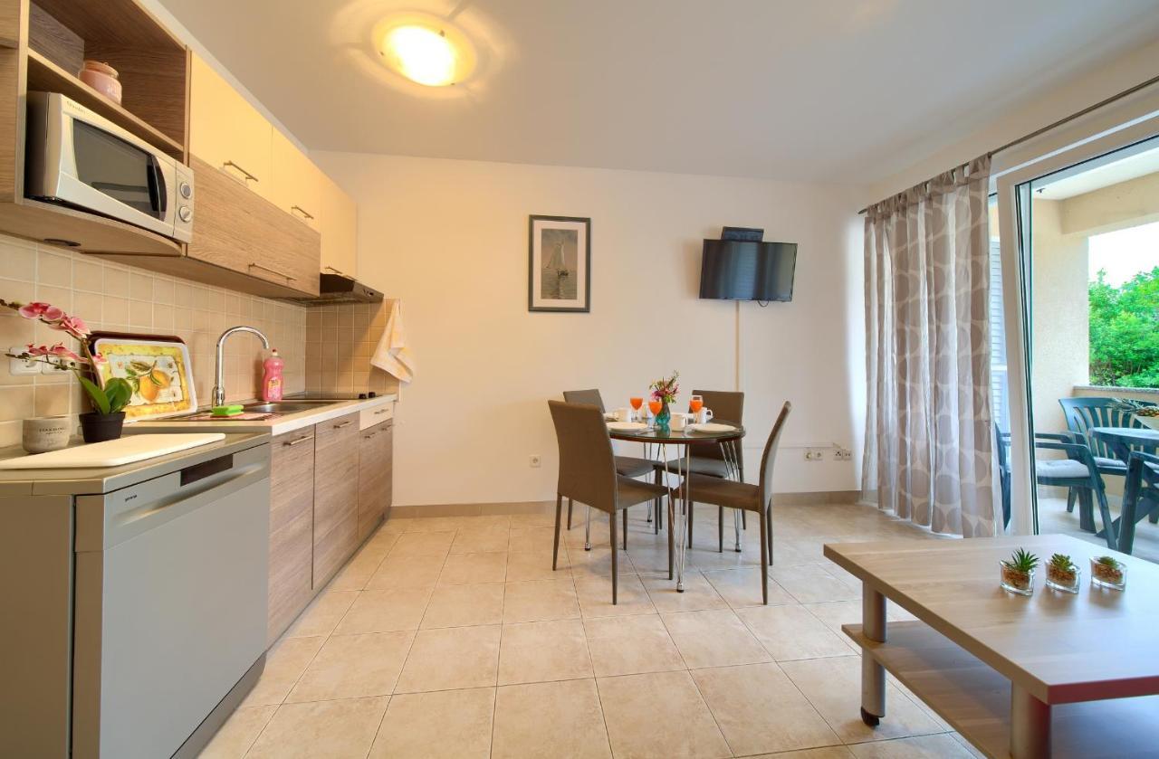 Apartments Ivica Krk Island Šilo Eksteriør billede