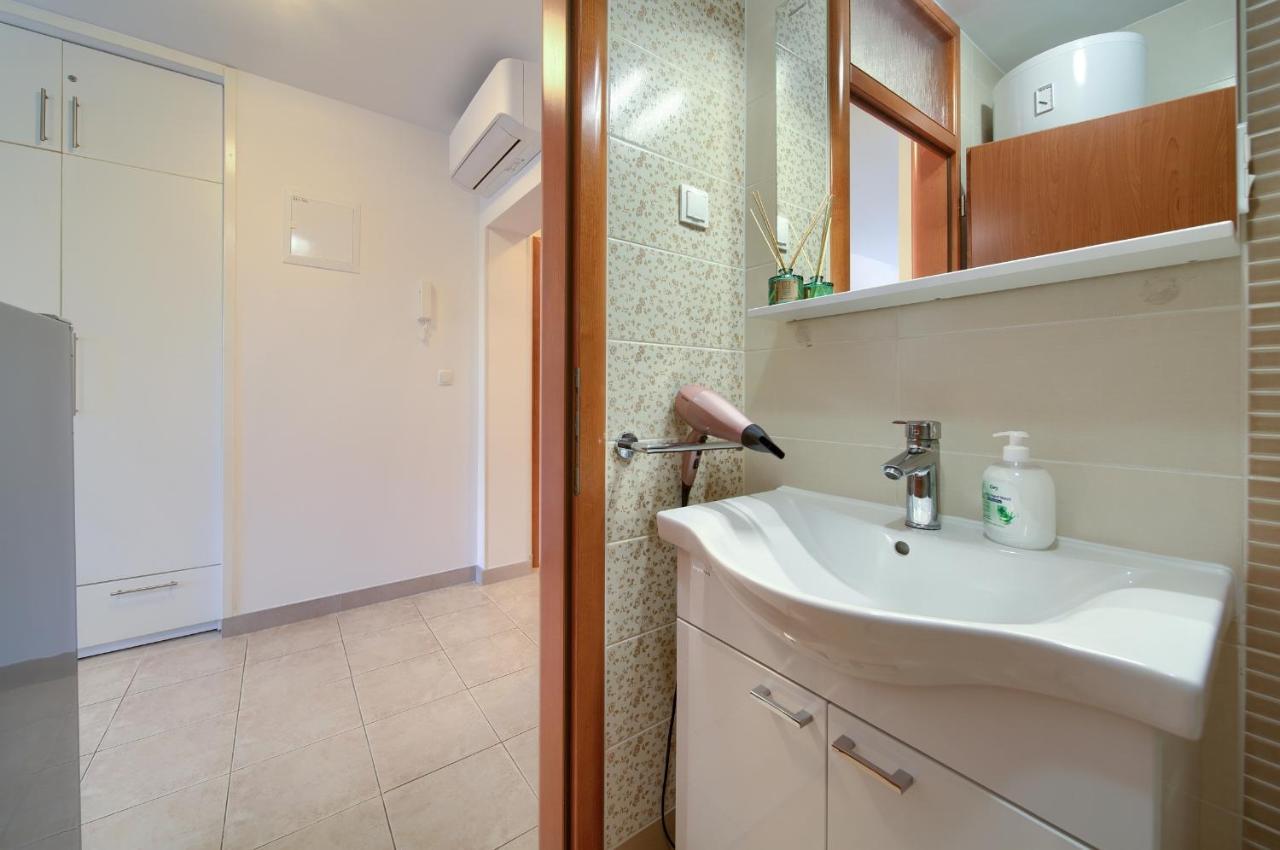 Apartments Ivica Krk Island Šilo Eksteriør billede