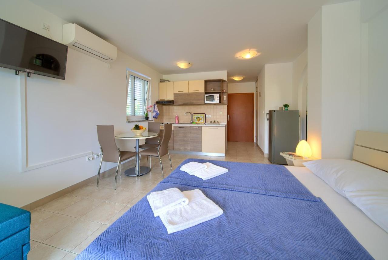 Apartments Ivica Krk Island Šilo Eksteriør billede